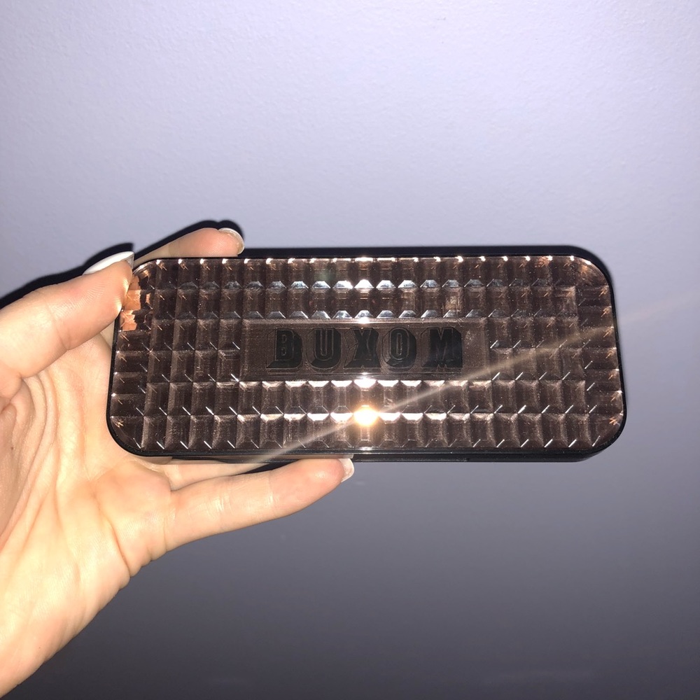 Buxom eye shadow pallets